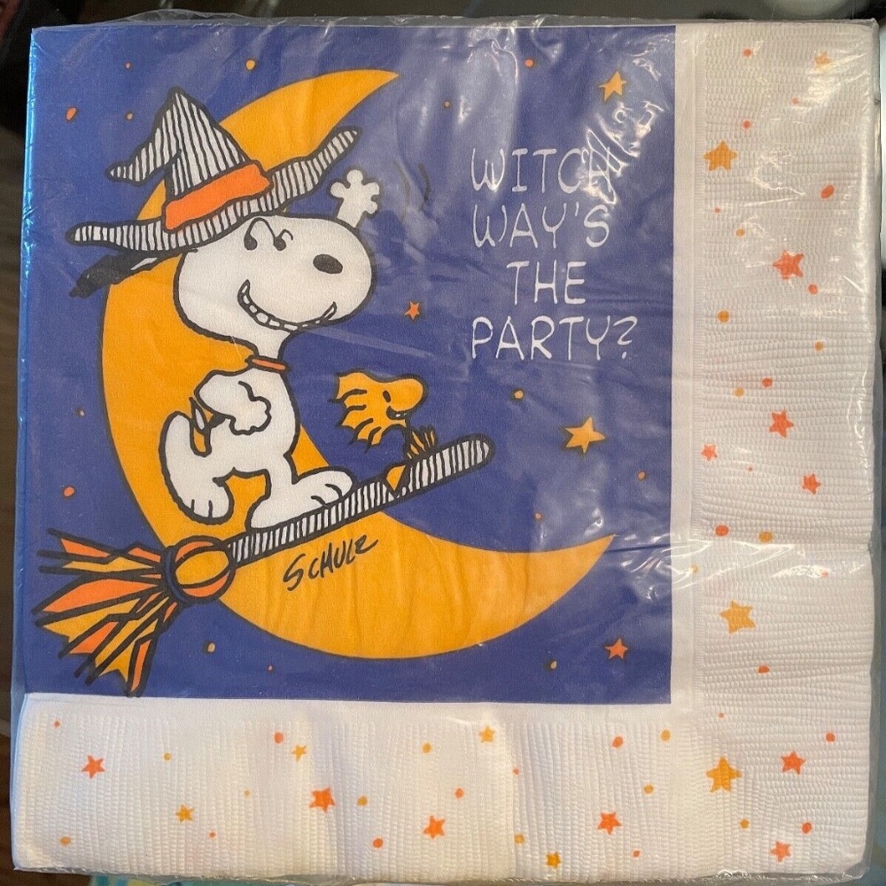 New Vintage Hallmark Snoopy Halloween Witch Napkins Woodstock 16 Pack